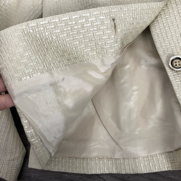 Louben Women’s Beige Gold Blazer Size 8 - Picture 7 of 9